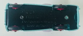 DINKY CARS-ASTON MARTIN DB3S-DIE CAST MODEL-MODEL NUMBER: 104-SCALE: 1:43