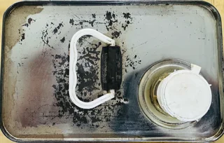 VALVOLINE OIL CAN-VINTAGE METAL OIL CAN