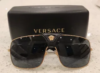 Versace Sunglasses-Gold frame- Dark grey lens