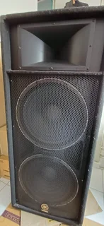 YAMAHA S215V CLUB SPEAKER CABS - Like New