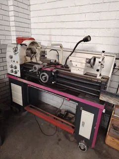 Engineering lathe
