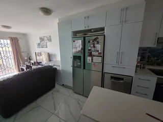 Modern immaculate 2 bedroom groundfloor flat (Garlandale, Athlone)