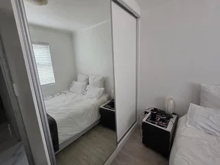 Modern immaculate 2 bedroom groundfloor flat (Garlandale, Athlone)