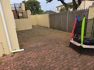 Modern immaculate 2 bedroom groundfloor flat (Garlandale, Athlone)