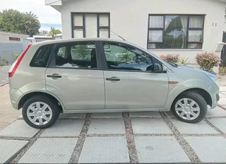 2015 Ford Figo