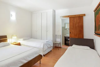 Sunset Beach, corporate and contractor accommodation