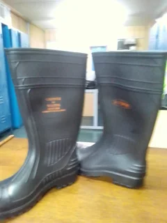 BOVA  BREMEN SAFETY BOOTS FOR MEN BLACK SIZE 8 BRAND NEW IN BOX