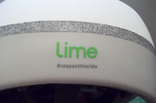 Closca Collapsible Bicycle Medium Helmet (white) 56-59cm