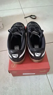 Unwanted Gifts, half price on all. No negotiations, only contact if willing to pay the price please.