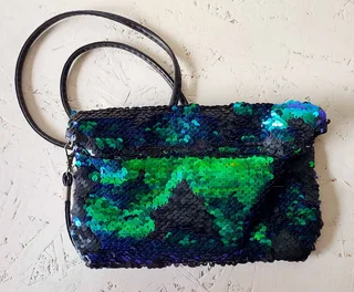 Sequence Handbag &amp; Pillow Set