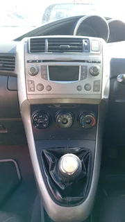 2011 Toyota Verso MPV/Bus