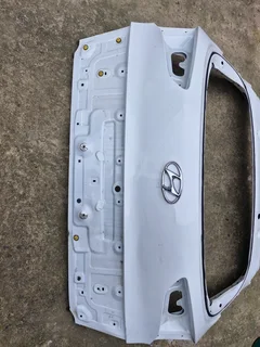 Hyndai Tuscon bootlid for sale