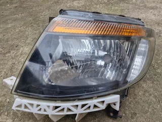 Ford Ranger left side Headlight for sale