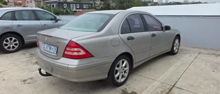 2005 Mercedes-Benz C-Class Sedan