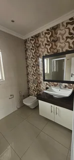 Upmarket 4 bedroom house to let on Musgrave  Road - R23 900 neg - AVAILBLE NOW - Call 0614906661