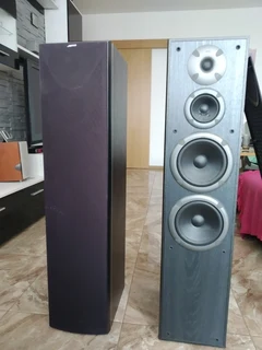 Jamo E670 floor standing speakers