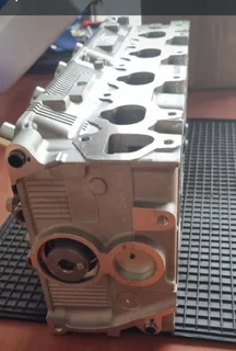 Mitsubishi Colt 2.0/2.4 Cylinder head
