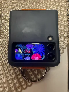 Samsung Galaxy Z Flip 3 256GB plus Watch and Buds