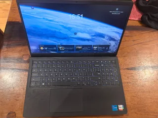 Dell Vostro 3530 15.6-inch FHD Laptop - Intel Core i5-1334U 512GB SSD 16GB RAM Win 11 Pro