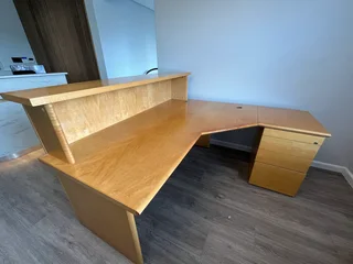 Second Hand Receptionist Desk
