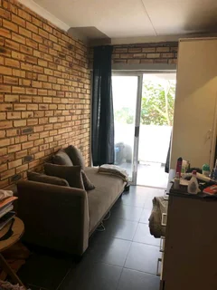 Tongaat beach bachelor apartment