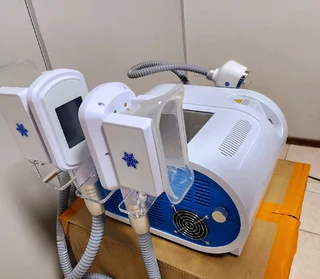 Cryolipolysis machine / fat freezing machine / slimming machine / weight loss machine / Bargain deal