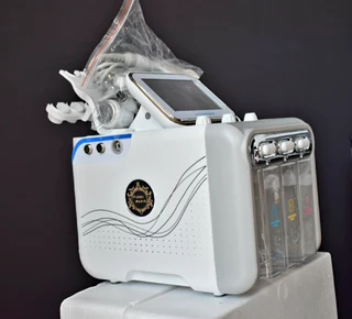 6 in 1 Hydro facial machine / facial  /skin Tightening / brightening machine / face rf / cavitation