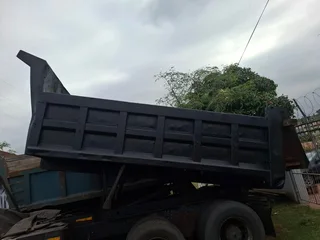 URGENT SALE - 10m3 transpec box bin