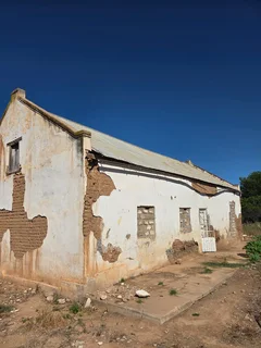 Opkoop (Salvage) van ou plaashuise, geboue, meulens, ens. om boumateriaal te stoop en herwin.