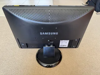 2007 PC monitor 19&#34; - Samsung SyncMaster 931BW