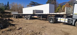 2009 Henred Fruehauf Super Link Flat Deck Trailer (6+12 meters)