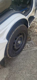 2019 Hyandai H100 Diesel 2.6 bakkie with Canopy