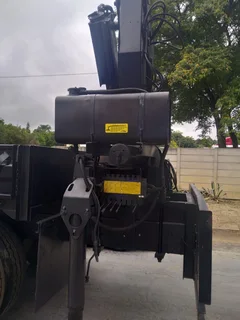 1996 Mercedes Benz with PK12000 Palfinger Crane