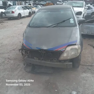 T74 - Toyota Corolla RunX 2004 Stripping 4 Spares