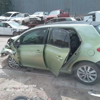 T71- Toyota Auris 2008  Stripping 4 Spares