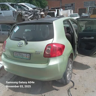 T71- Toyota Auris 2008  Stripping 4 Spares