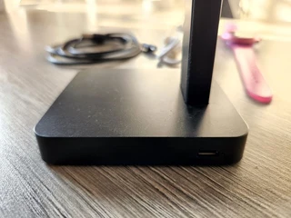 Fossil Sport 41mm Hot Pink Silicone with additional charger stand