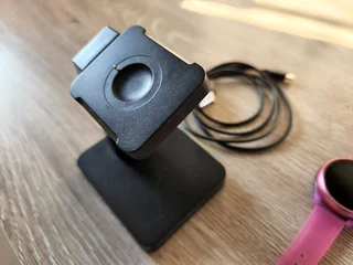 Fossil Sport 41mm Hot Pink Silicone with additional charger stand