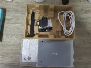 TPLink 4G LTE Router with ethernet ports