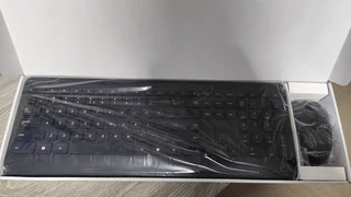 Microsoft Wireless 900 Desktop Keyboard and Mouse Combination