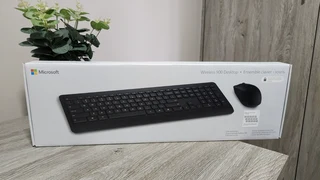 Microsoft Wireless 900 Desktop Keyboard and Mouse Combination