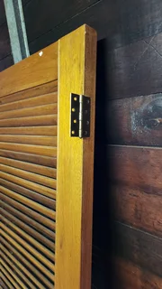 Louvre Double Doors with handles, hinges and locks