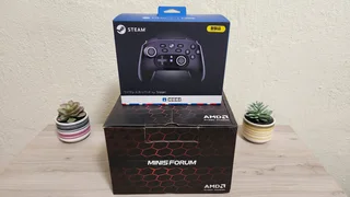 Steam Box Gaming Console - mini gaming PC with similar power as upcoming Valve Steam Machine