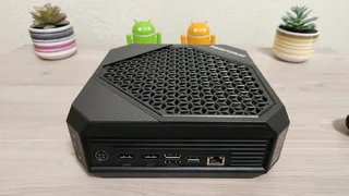 Steam Box Gaming Console - mini gaming PC with similar power as upcoming Valve Steam Machine
