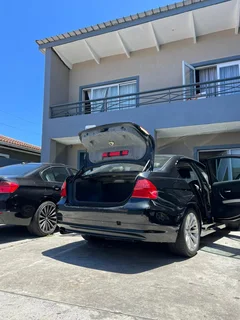 2011 BMW E90 3 Series Sedan 320i