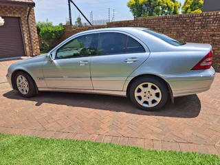 2006 Mercedes-Benz C-Class Sedan