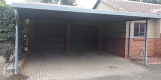 2 bed, 2 bath, 2 garage Ilanga Place townhouse to rent.