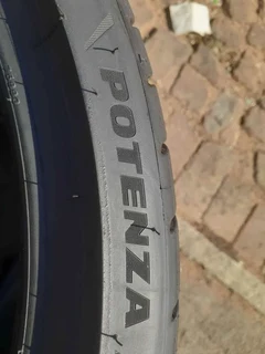 245/35/R19X2 AND 265/30/R19X2 BRIDGESTONE POTENZA 90% MERCEDES NORMAL TYRES