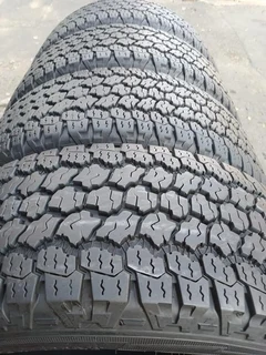 265/60/18 Goodyear wrangler All Terrain adventure complete set for sale 95% like new