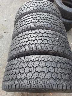 265/60/18 Goodyear wrangler All Terrain adventure complete set for sale 95% like new